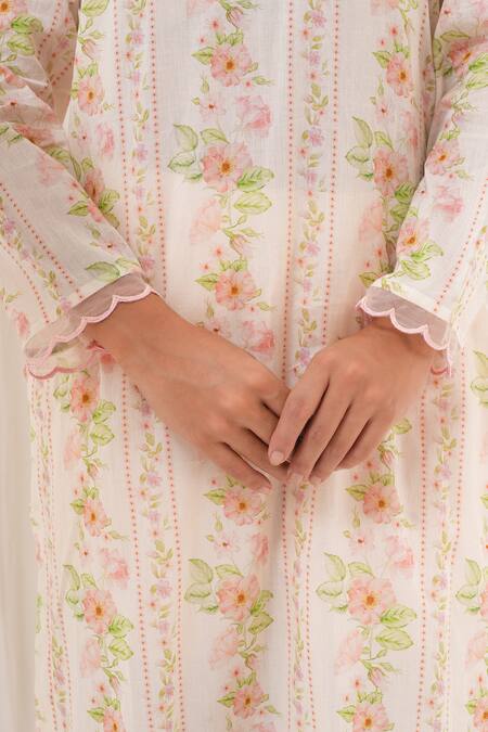 Buy House Of TA-YA Ivory , Satin Embroidery V-neck Floral Print Kurta With Pant Online at Aza Fashions Buy_House Of TA-YA_Ivory , Satin Embroidery V-neck Floral Print Kurta With Pant _Online_at_Aza_Fashions