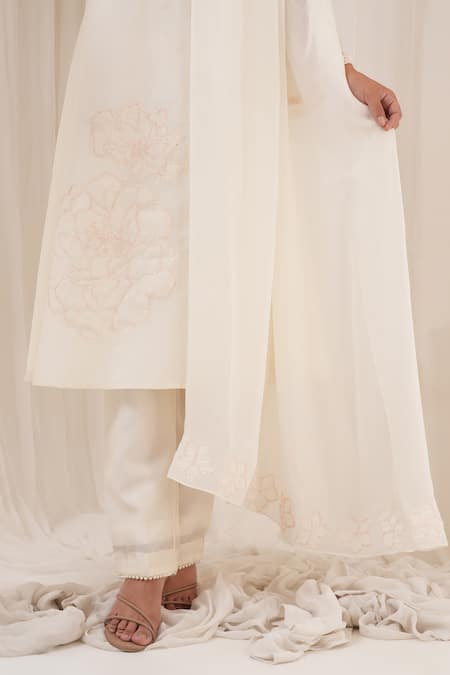 House Of TA-YA_Ivory Chanderi Embroidery, Sequins, Pearls V-neck Hand A-line Kurta Pant Set _at_Aza_Fashions