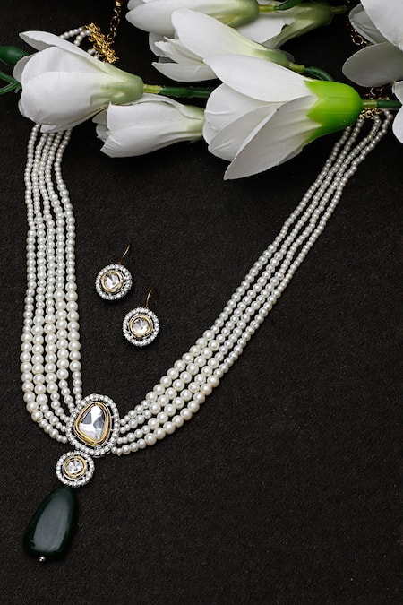 Dugran By Dugristyle Amyra Kundan & Pearl Pendant Necklace Set 
