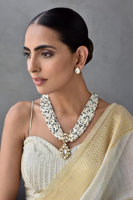 Swabhimann Carved Kundan Pendant Necklace Set 