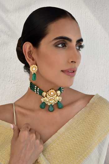 Buy_Swabhimann_Green Beads Crescent Moon Carved Choker Set _Online_at_Aza_Fashions