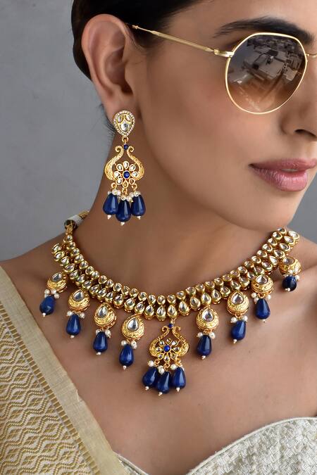 Swabhimann_Blue Beads, Diamonds, Stones Flower Carved Kundan Embellished Jewellery Set _Online_at_Aza_Fashions