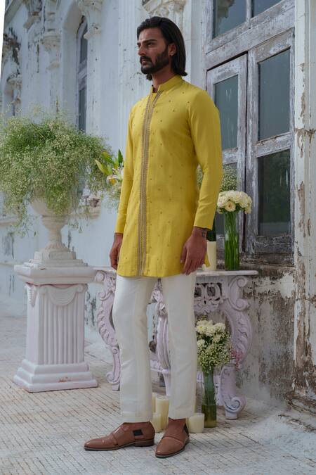 Amrit Dawani_Green Cotton, Silk Embroidery Bullian Leaf Motif Kurta With Trouser _at_Aza_Fashions