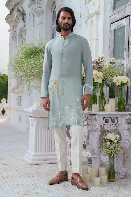 Amrit Dawani Animal Placement Embroidered Kurta Set 