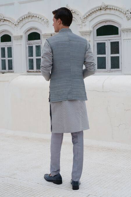 Amrit Dawani Beaded Diamond Embroidered Bundi & Kurta Set 
