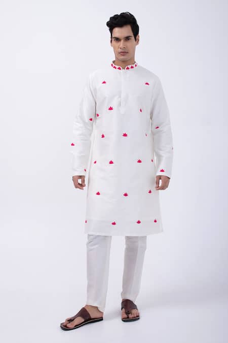 Shop Kaka Calcutta Ivory Bamboo, Cotton, Silk Mirrors Embellished Hem Kurta With Pyjama Shop_Kaka Calcutta_Ivory Bamboo, Cotton, Silk Mirrors Embellished Hem Kurta With Pyjama