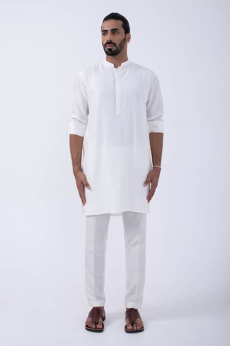 KAKA CALCUTTA Solid Kurta & Pyjama Set 