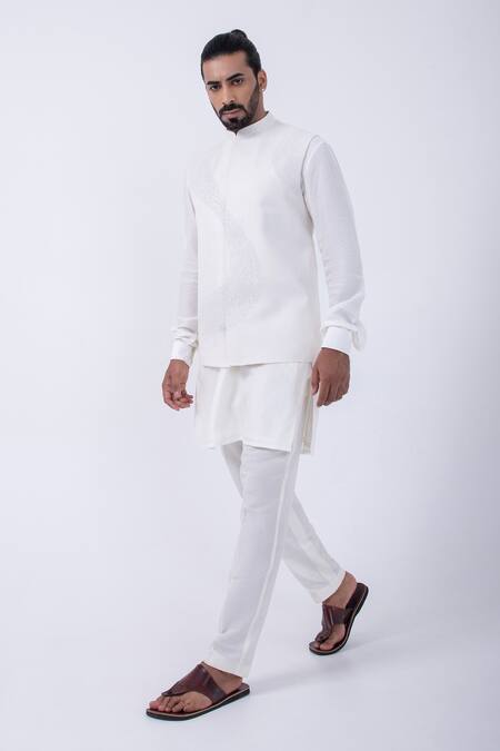 Kaka Calcutta Ivory Cut Work Cutdana Embroidered Bundi Jacket at Aza Fashions Kaka Calcutta_Ivory Cut Work Cutdana Embroidered Bundi Jacket _at_Aza_Fashions