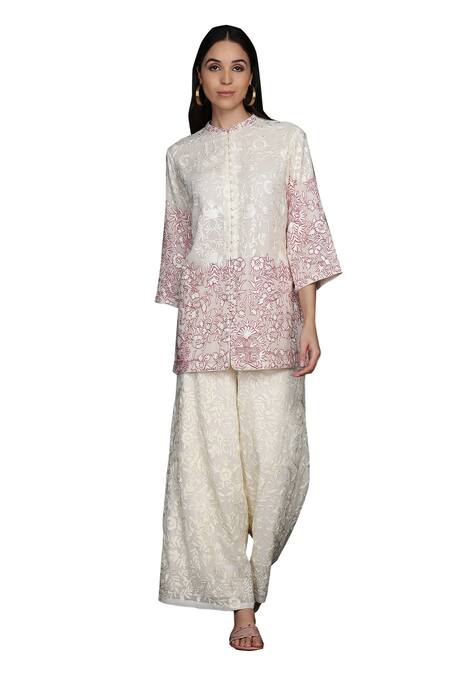 Shop Anju & Harleen Ivory Georgette Embroidery Mandarin Collar Floral Vine Jacket With Flared Pant Online at Aza Fashions Shop_Anju & Harleen_Ivory Georgette Embroidery Mandarin Collar Floral Vine Jacket With Flared Pant _Online_at_Aza_Fashions