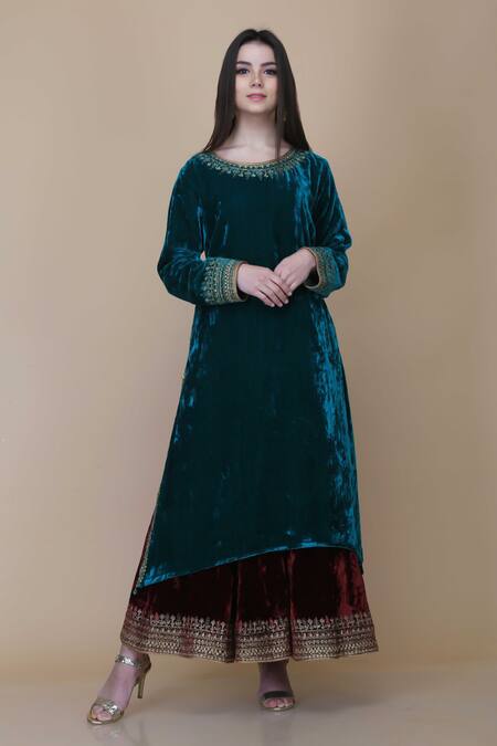 Buy Anju & Harleen Emerald Green Silk, Velvet, Linen Embroidery, Sequins, Border Kurta Sharara Set Online at Aza Fashions Buy_Anju & Harleen_Emerald Green Silk, Velvet, Linen Embroidery, Sequins, Border Kurta Sharara Set _Online_at_Aza_Fashions