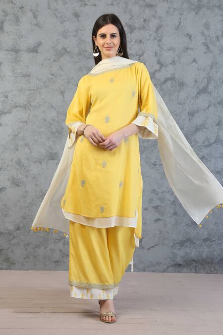 Anju & Harleen_Yellow Cotton, Linen Embroidery, Sequins, Zari Round Neck Kurta Pant Set _at_Aza_Fashions