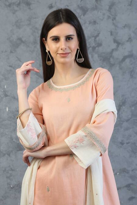 Anju & Harleen_Peach Cotton Embroidery, Sequins Round Neck Resham Kurta Pant Set _Online_at_Aza_Fashions