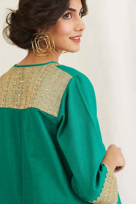 Anju & Harleen_Green Linen Embroidery Round Neck Asymmetric Back Slit Kurta Wide Legged Set _Online_at_Aza_Fashions