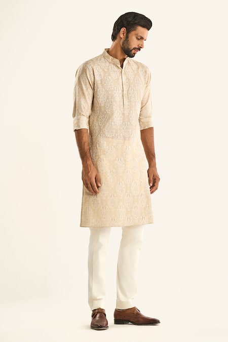 Raghavendra Rathore Jodhpur The Haveli Floral Embroidered Kurta 