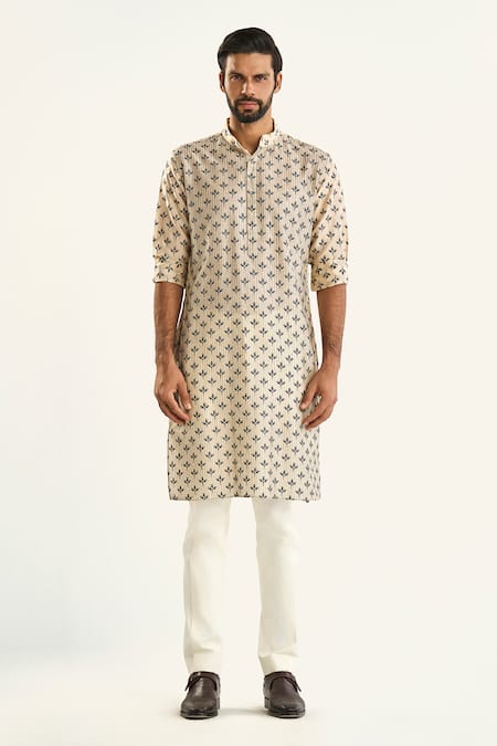 Raghavendra Rathore Jodhpur_Off White Silk, Chanderi Embroidery The Bedazzled Noir Printed Kurta _Online_at_Aza_Fashions