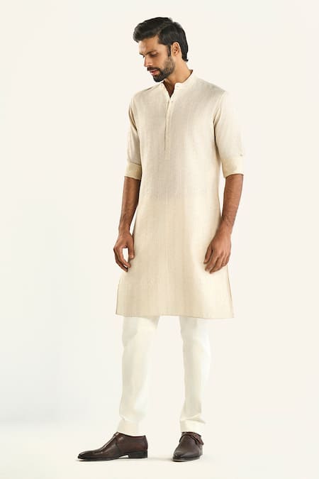 Buy_Raghavendra Rathore Jodhpur_Off White Viscose, Jacquard The Jantar Manatar Geometric Pattern Kurta _Online_at_Aza_Fashions