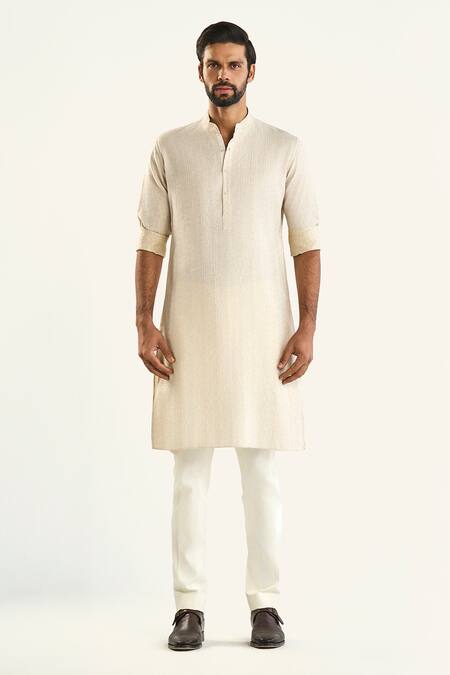 Shop_Raghavendra Rathore Jodhpur_Off White Viscose, Jacquard The Jantar Manatar Geometric Pattern Kurta _Online_at_Aza_Fashions