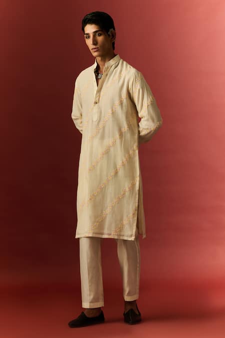NAFS Ivory Kurta And Pant Chanderi Hand Embroidered Thread Floral With