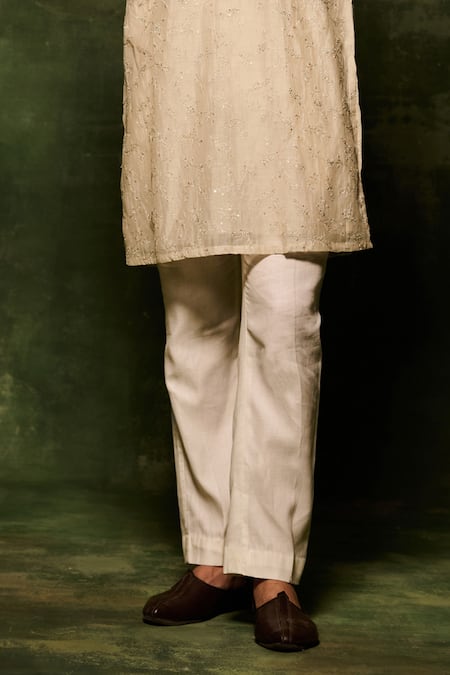 Nafs_Grey Chanderi, Cotton Embroidery Zari And Tikki Hand Kurta With Pant _at_Aza_Fashions