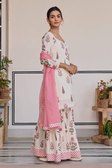 Shop Karaj Jaipur Pink Cotton, Kota Doria Embroidery Floral Bud Print Kurta Sharara Set Shop_Karaj Jaipur_Pink Cotton, Kota Doria Embroidery Floral Bud Print Kurta Sharara Set