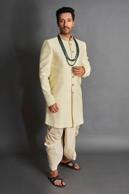 Buy_Seirra Thakur_Green Semi Precious Stone Three-layered Maala_Online_at_Aza_Fashions