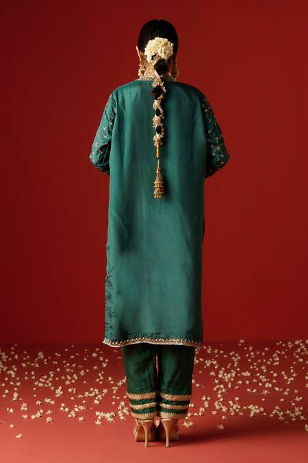 OHH CROW Green Silk, Cotton, Chiffon Sequins, Zari, Embroidery Split Hand Kurta Set Online at Aza Fashions OHH CROW_Green Silk, Cotton, Chiffon Sequins, Zari, Embroidery Split Hand Kurta Set _Online_at_Aza_Fashions