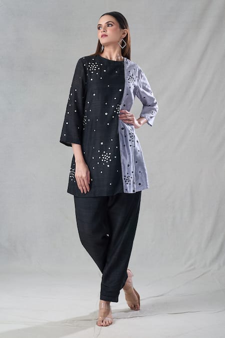 Bhusattva Black Silk Metallic Thread Round Neck Geometric Embellished Kurta And Pant Set 