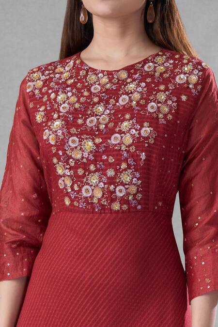 Buy_Bhusattva_Red Organic Silk Woven Stripe Round Kurta 