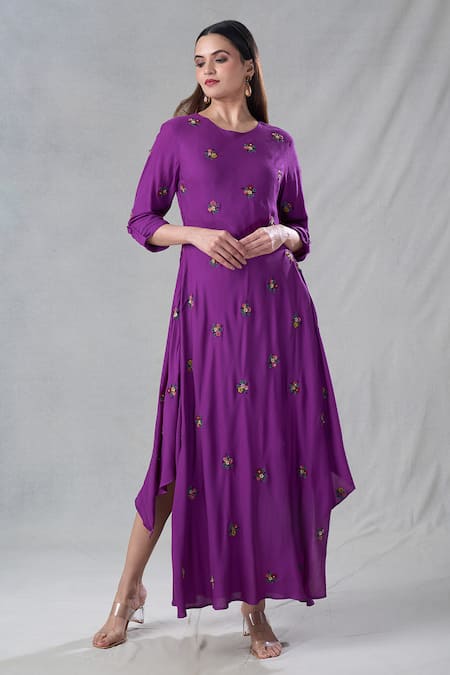 Bhusattva Floral Hand Embroidered Kurta 