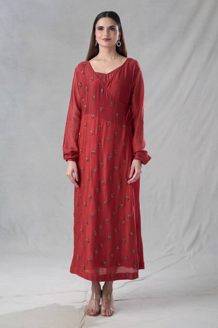 Buy_Bhusattva_Red Silk Embroidery V-neck Angrakha With Dupatta _Online_at_Aza_Fashions