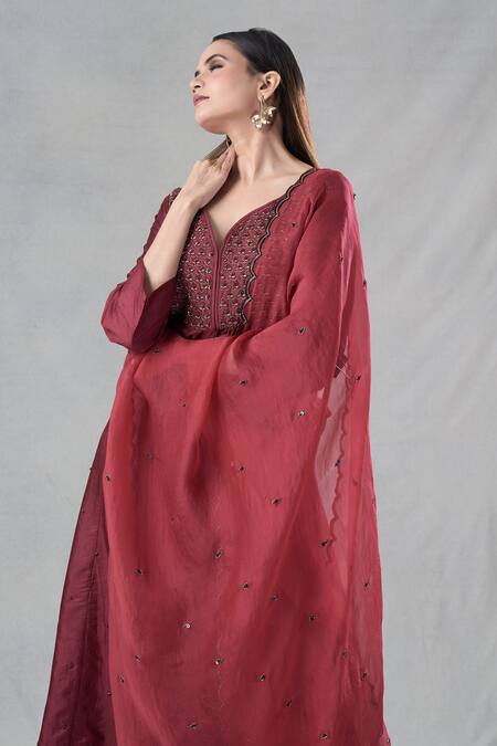 Shop_Bhusattva_Maroon Organza, Silk Sequins, Beads V-neck Work Kurta With Dupatta _Online_at_Aza_Fashions
