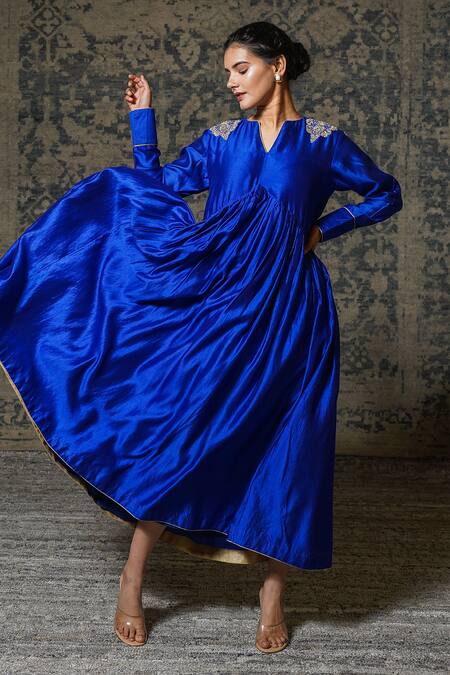 Buy_Eeda_Blue Chiffon Embroidery Split V-neck Noor Placement Anarkali _Online_at_Aza_Fashions