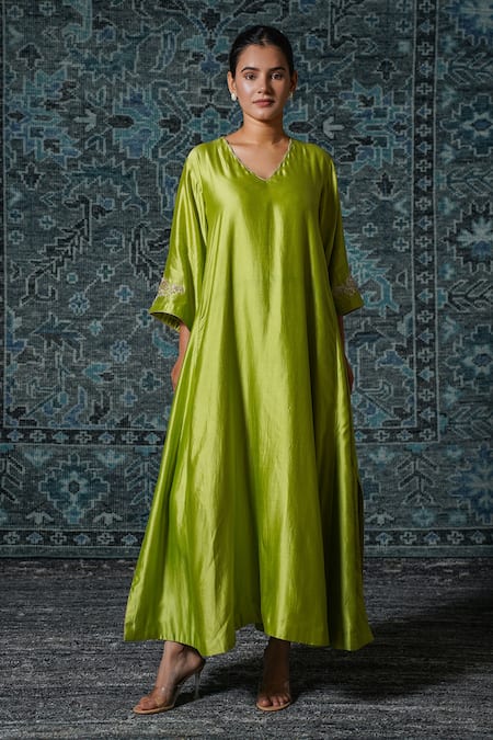 Eeda Green Chiniya Silk Embroidered Thread Notched Noor Placement Anarkali 