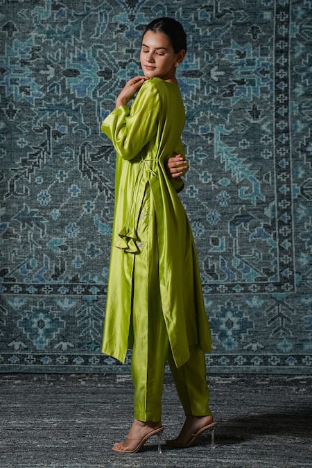 Shop Eeda Green Chiffon, Silk Tassels, Embroidery Round Neck Noor Patch Kurta And Pant Set at Aza Fashions Shop_Eeda_Green Chiffon, Silk Tassels, Embroidery Round Neck Noor Patch Kurta And Pant Set _at_Aza_Fashions