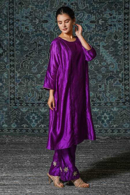 Buy Eeda Purple Chiffon, Silk Embroidery Round Neck Noor Back Patch Kurta And Pant Set Buy_Eeda_Purple Chiffon, Silk Embroidery Round Neck Noor Back Patch Kurta And Pant Set