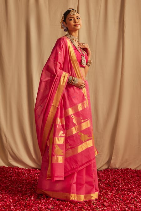 Paaprika Parrot Pattern Pallu Venkatagiri Saree With Running Blouse Piece 