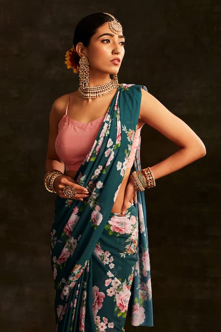 Buy Paaprika Green Georgette Floral Garden Printed Saree With Unstitched Blouse Piece Online at Aza Fashions Buy_Paaprika_Green Georgette Floral Garden Printed Saree With Unstitched Blouse Piece _Online_at_Aza_Fashions