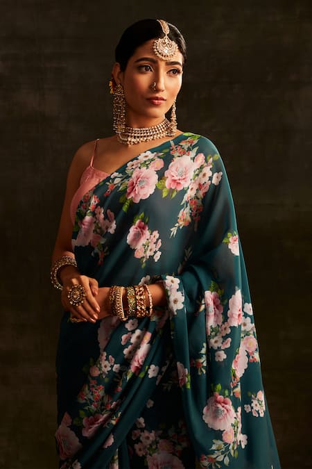 Buy Paaprika Green Georgette Floral Garden Printed Saree With Unstitched Blouse Piece Buy_Paaprika_Green Georgette Floral Garden Printed Saree With Unstitched Blouse Piece