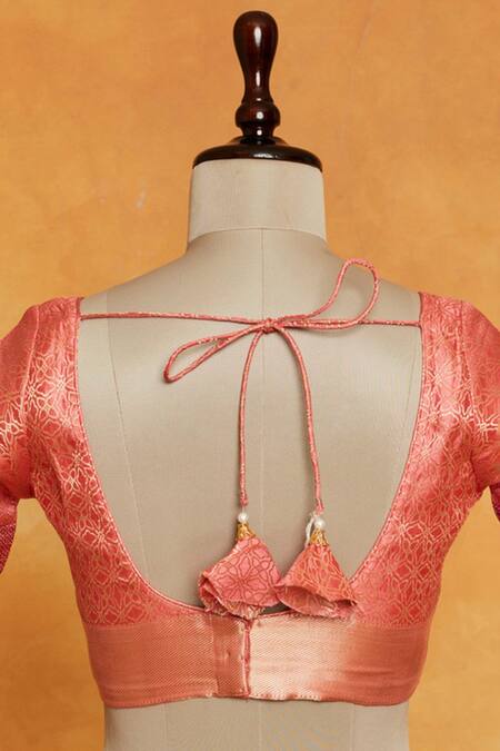 Paaprika_Yellow Silk Zari Round Neck Handwoven Floral Saree With Blouse _at_Aza_Fashions