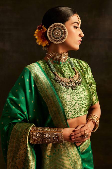 Buy_Paaprika_Green Silk Zari Floral Butti Handwoven Saree With Running Blouse Piece 