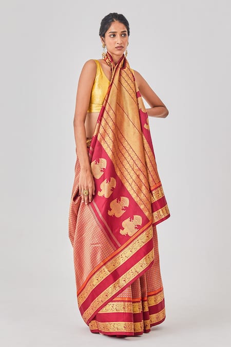 Paaprika Red Kanjivaram Silk Woven Paaimadi Checkered Saree With Running Blouse Piece 