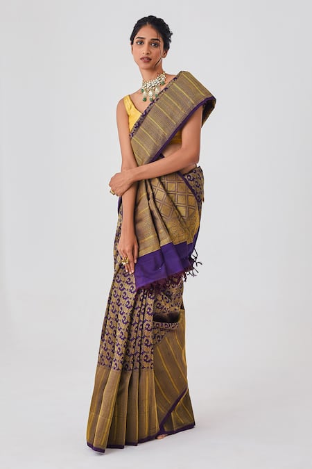 Paaprika Peacock Kanjeevaram Silk Saree With Running Blouse Piece 