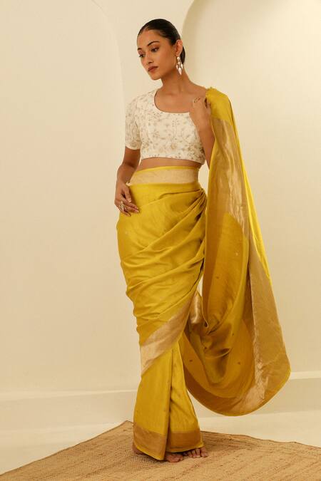 Buy_Paaprika_Green Silk Woven Butti Pattern Saree With Running Blouse Piece _Online_at_Aza_Fashions