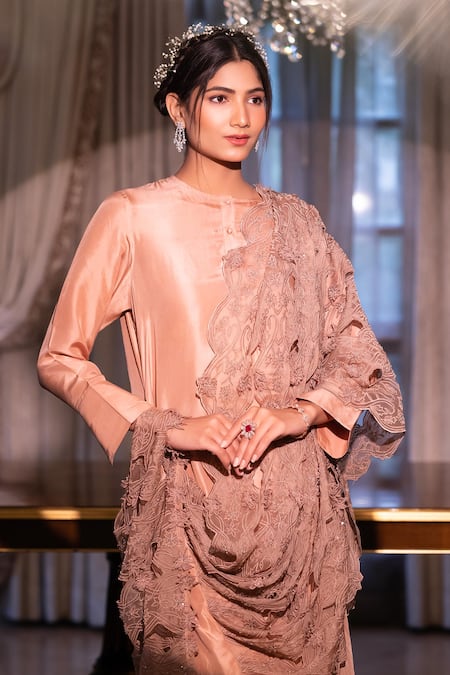 Tarisha Tholia Dayton Hand Embroidered Kurta & Pant Set 