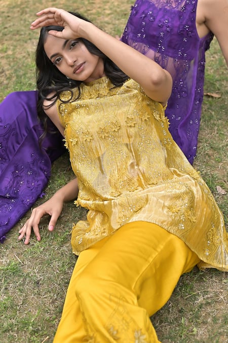 Tarisha Tholia Diane Hand Embroidered Kurta Pant Set 