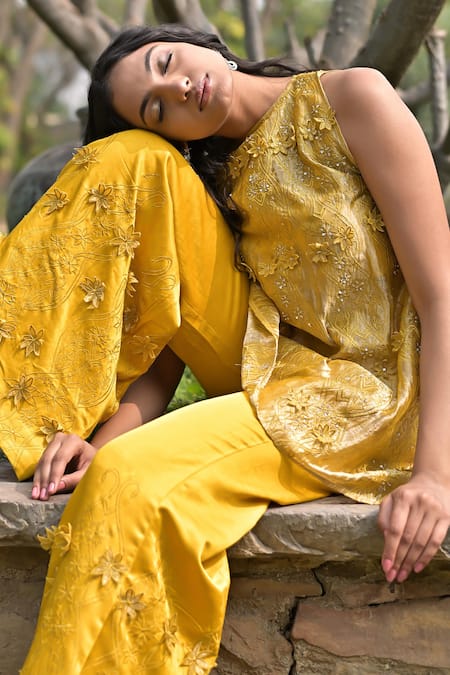 Tarisha Tholia_Yellow Tissue, Satin, Linen Embroidery Round Neck, Diane Hand Kurta Pant Set _at_Aza_Fashions
