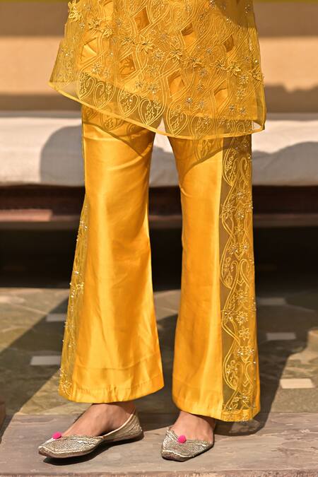 Shop Tarisha Tholia Yellow Organza, Satin, Linen Embroidery Round Neck Marigold Hand Kurta Set Online at Aza Fashions Shop_Tarisha Tholia_Yellow Organza, Satin, Linen Embroidery Round Neck Marigold Hand Kurta Set _Online_at_Aza_Fashions