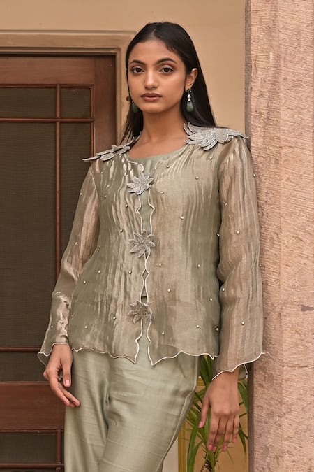 Tarisha Tholia Priya Hand Embellished Jacket & Pant Set 