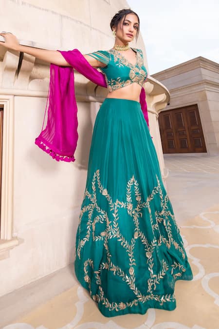 Tarisha Tholia Vasara Hand Embroidered Lehenga Set 