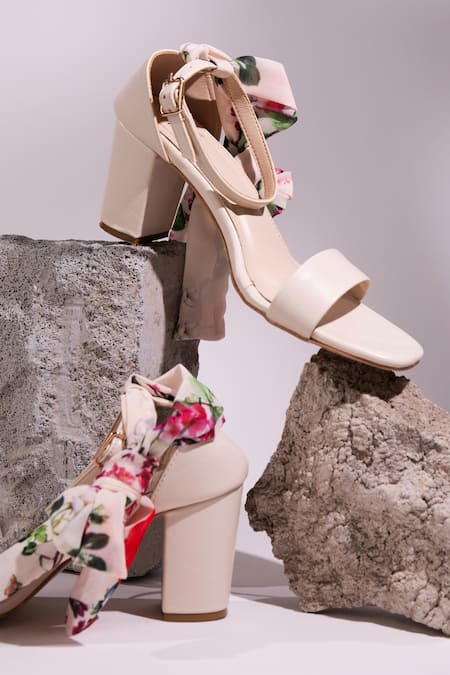 Buy_House Of Vian_Beige Ribbons Springfield Printed Heels _Online_at_Aza_Fashions